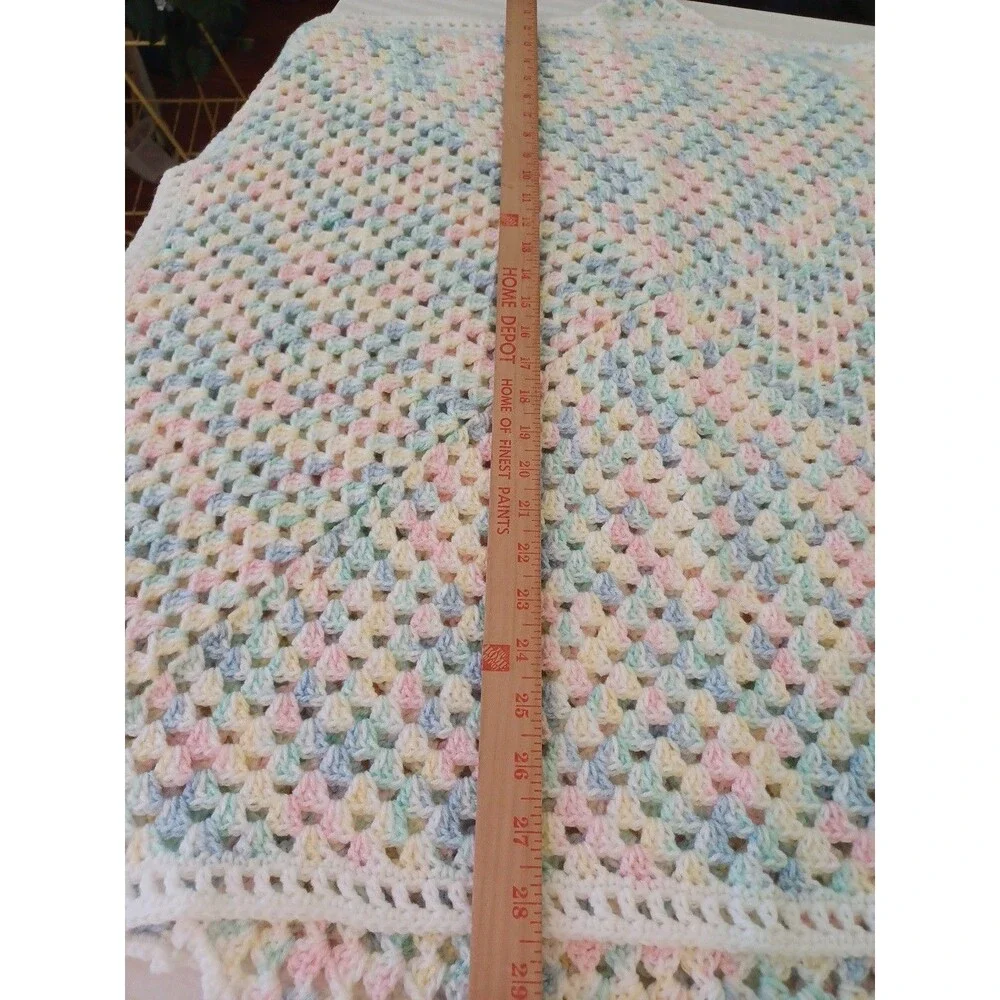 Hand knit baby blanket unisex pastel pink blue yellow 27-28